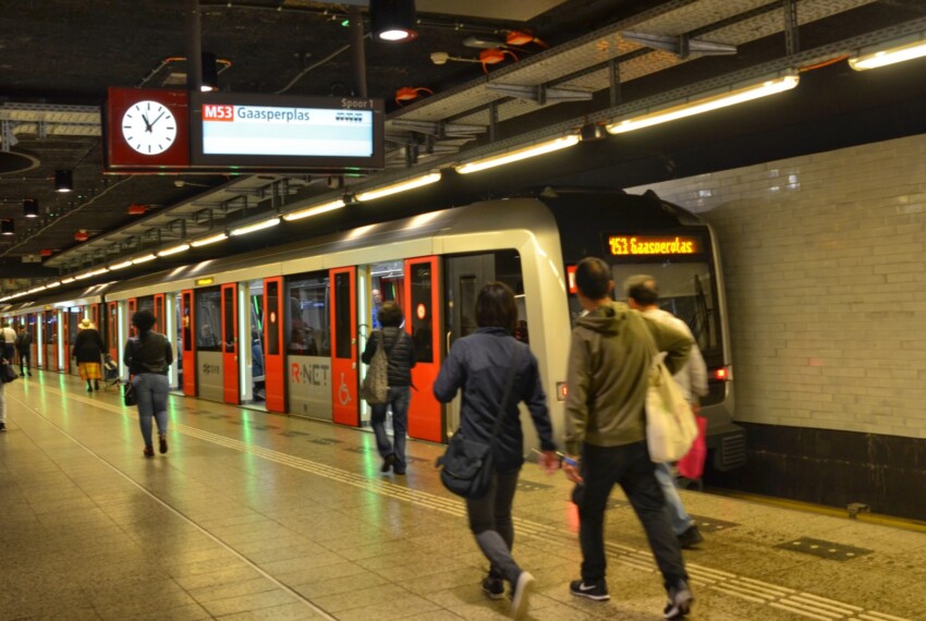 Getting around Amsterdam, guide to public transportation